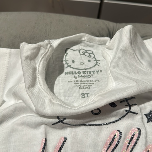 New With Tags Two Piece Hello Kitty Set - Picture 3 of 7
